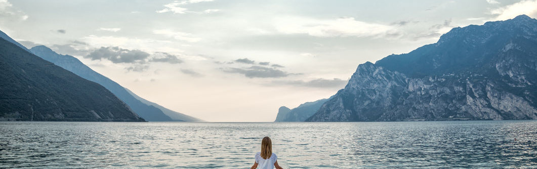 Pourquoi Faire Du Yoga En Plein Air Travaillez Votre L Cher Prise