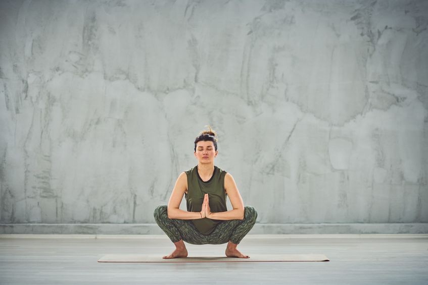 Comment réaliser Mālāsana ? 