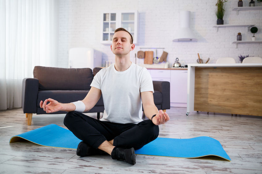 Apprendre le yoga seul ?