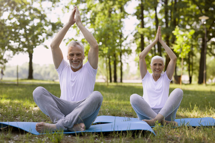 Les bienfaits du yoga pour les seniros et du grand âge !