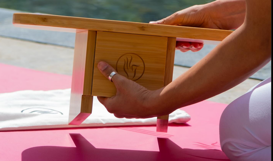 Banc de meditation chin mudra