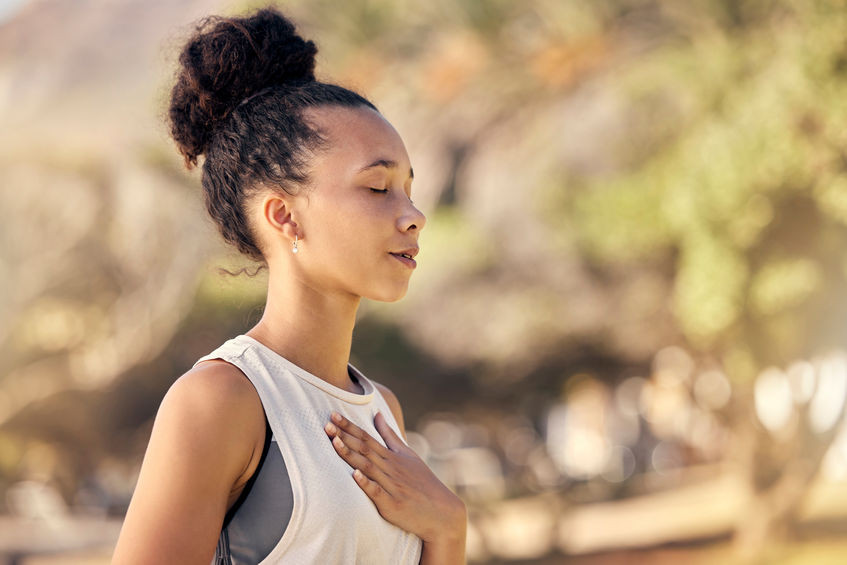 Respiration thoracique yoga