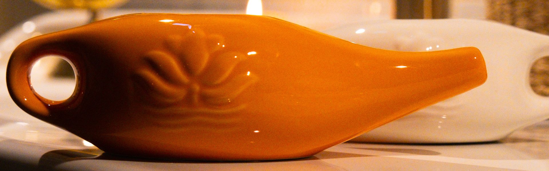 Lota - Neti Pot - Gratte Langue - Cathéter Chin Mudra Yoga